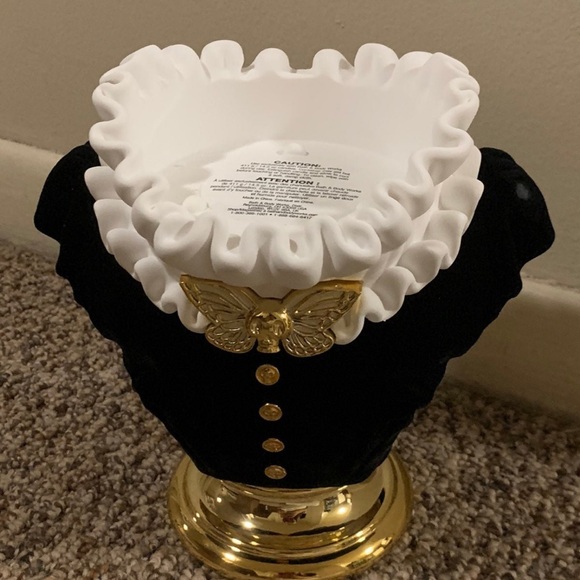 🎉HEADLESS MADAME CANDLE HOLDER